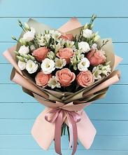 Букет цветов из:  Розы, Альстромерии и Лизиантусы в Явасе