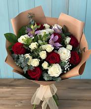 Букет цветов из:  Розы и Альстромерии в Явасе