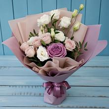 Букет цветов из:  Розы и Лизиантусы в Явасе