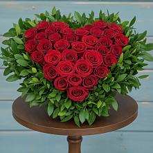 Цветочная композиция из Розы в виде сердца #REPLACE_PRED# Явасе