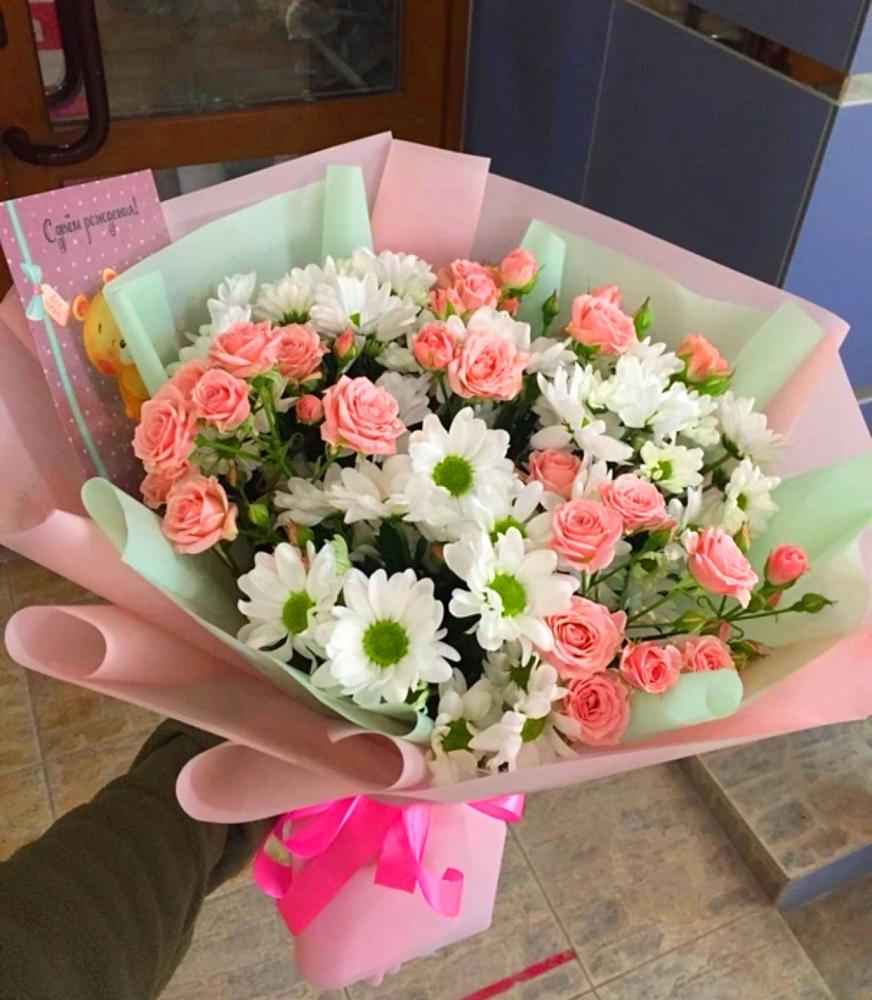 Букет цветов из: Розы и Хризантемы в Явасе