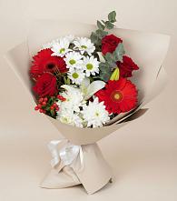 Букет цветов из:  Розы, Хризантемы, Герберы и Лилии в Явасе