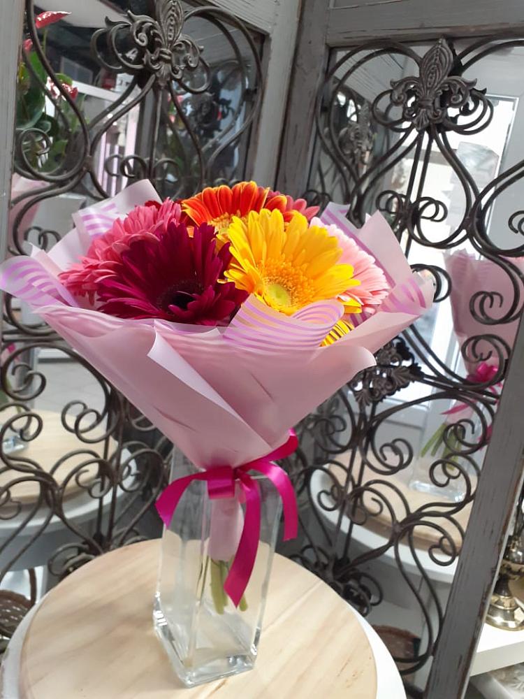 Букет цветов из: Герберы в Явасе