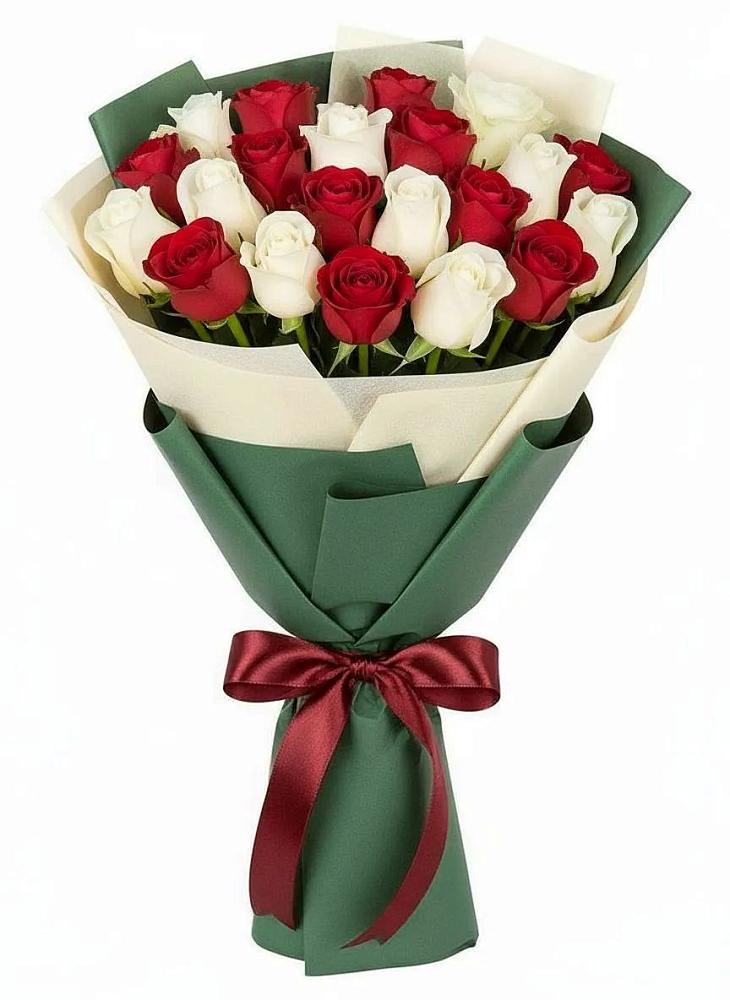 Букет Микс из красных и белых роз в Явасе