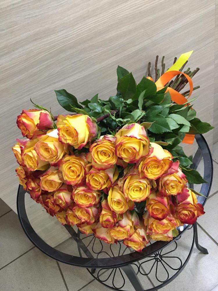 Букет Желтые розы в Явасе