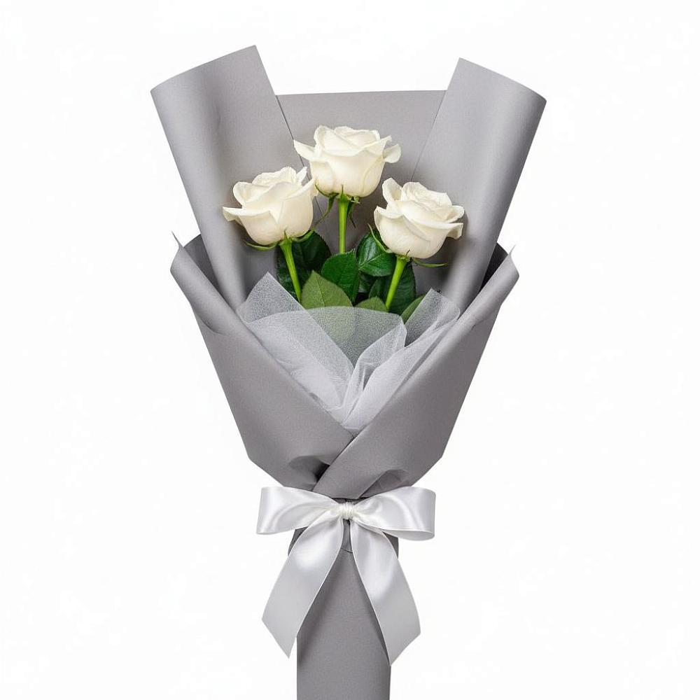 Букет 3 белые розы в Явасе