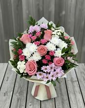 Букет цветов из:  Альстромерии, Гвоздики, Розы и Хризантемы в Явасе