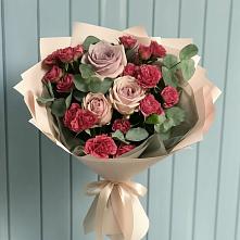 Букет цветов из:  Гвоздики и Розы #REPLACE_PRED# Явасе