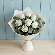 Букет Белые розы в Эвкалипте в Явасе