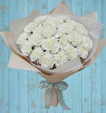 Букет цветов из:  Гвоздики в Явасе