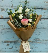 Букет цветов из:  Розы и Лизиантусы #REPLACE_PRED# Явасе