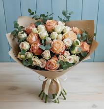 Букет цветов из:  Альстромерии и Розы в Явасе