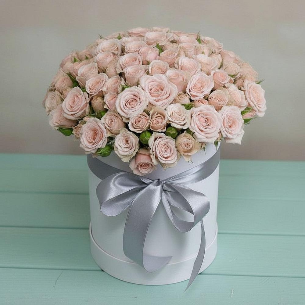 Цветочная композиция из Розы в шляпной коробке в Явасе